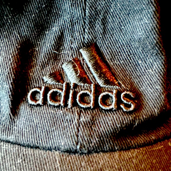 Retro Casual High End Adidas Soccer Black in Black Strap Back OS Baseball Hat - Picture 2 of 5
